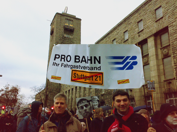 Demo vor Südflügel