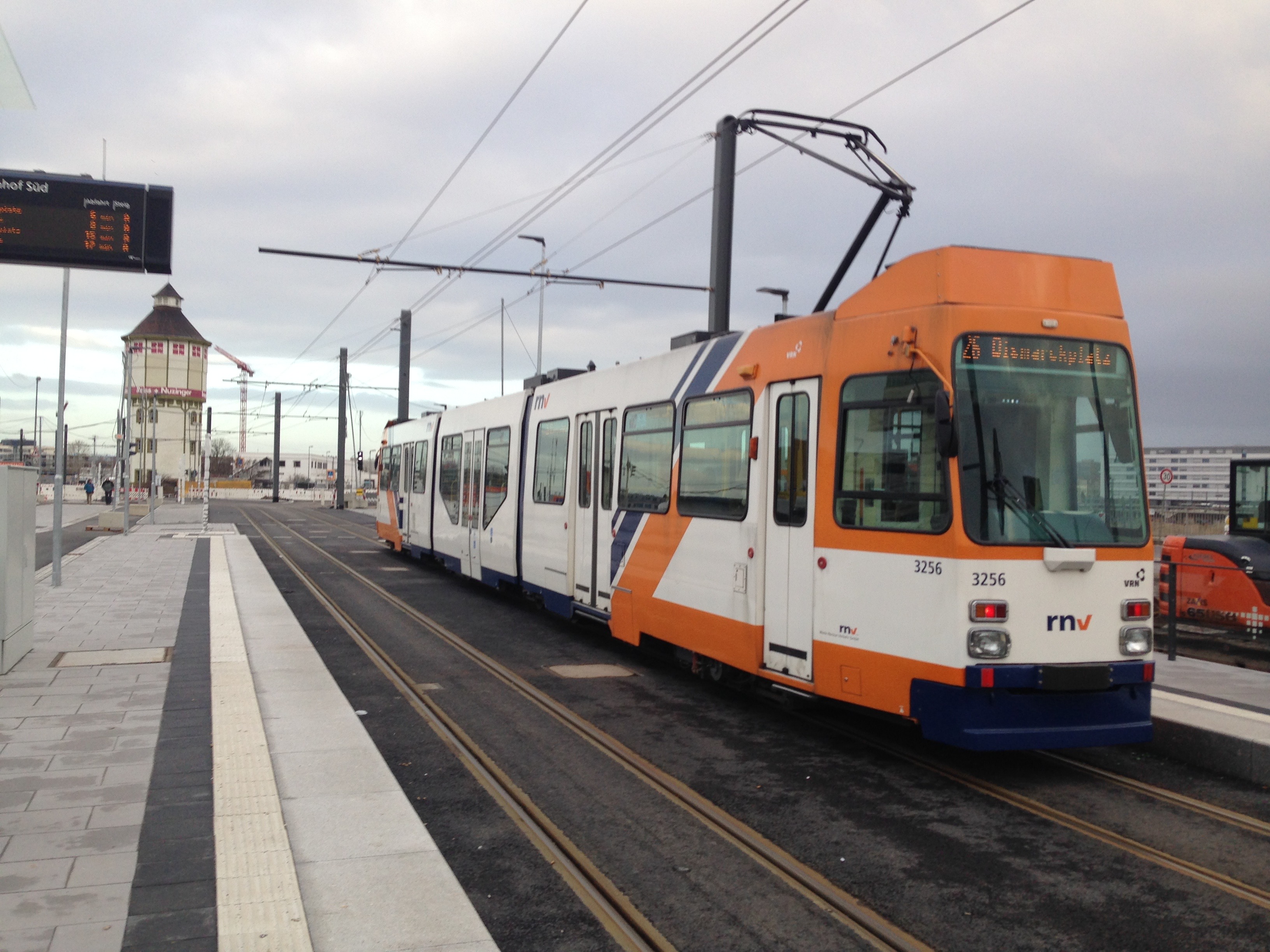 neue Straßenbahnstrecke südl. von Heidelberg Hbf